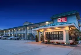 Photograph of Best Western Holiday Sands Inn & Suites, Norfolk