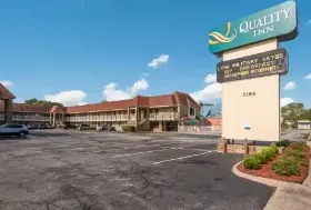 Photograph of Quality Inn, Virginia Beach
