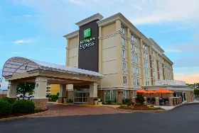 Photograph of Holiday Inn Express, Hampton