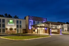 Photograph of Holiday Inn Express Williamsbrg Busch Gardens Area, Williamsburg