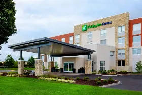 Photograph of Holiday Inn Express, Chesapeake