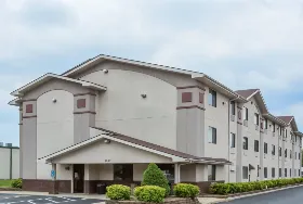 Photograph of Super 8, Danville