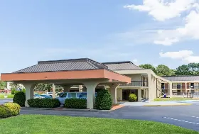 Photograph of Days Inn, Norfolk