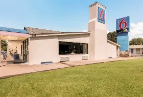 Photograph of Motel 6, Newport News