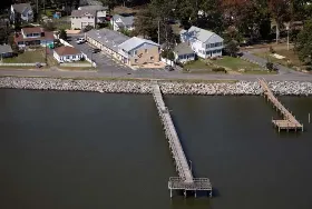 Photograph of Wakefield Motel On the Potomac, Colonial Beach