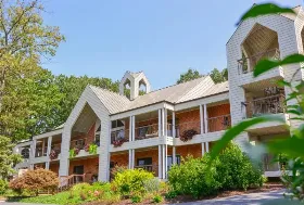 Photograph of Iris Inn Bed & Breakfast, Waynesboro