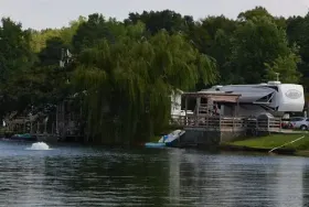 Photograph of Davis Lakes and Campground, Suffolk