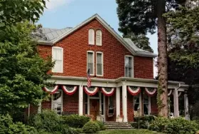 Photograph of South Court Inn, Luray