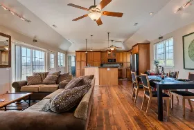 Photograph of Glass House Winery Bed And Breakfast, Free Union