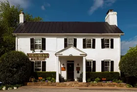 Photograph of The Ashby Inn & Restaurant, Paris