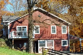 Photograph of Cardinal Springs Guest Houseand Farm, Sperryville