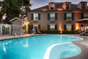 Photograph of Best Western Heritage Inn, 