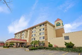 Photograph of La Quinta Inn, Lynnwood