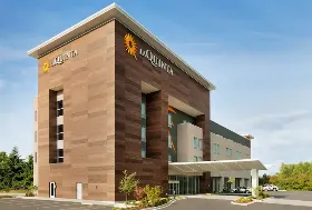 Photograph of La Quinta Inn & Suites, Burlington