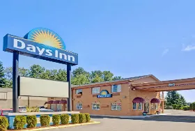 Photograph of Days Inn, Everett