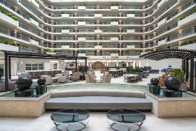 Photograph of Embassy Suites, Seattle