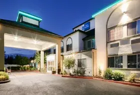 Photograph of Best Western Woodland Inn, Woodland