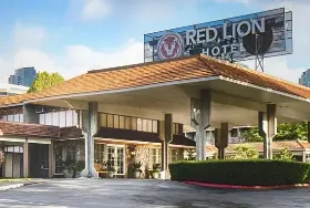 Photograph of Red Lion Hotel Bellevue, Bellevue