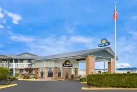 Photograph of Days Inn, Auburn