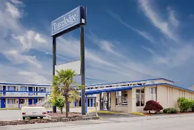 Photograph of Travelodge, Aberdeen
