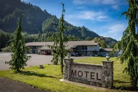 Photograph of Mill Village Motel, Eatonville