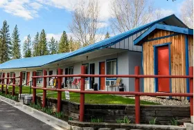 Photograph of Columbia Point Resort, Kettle Falls
