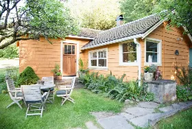 Photograph of Buckhorn Farm Bungalow, Eastsound