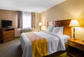 Photograph of Quality Inn, Summersville