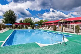 Photograph of Quality Inn, Fayetteville
