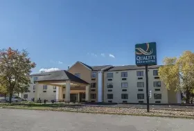 Photograph of Quality Inn, Pittsburgh