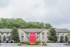 Photograph of Ramada Limited, Huntington