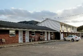 Photograph of Colonial Inn Motel, Buckhannon
