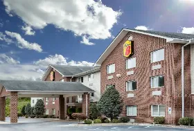 Photograph of Super 8, Huntington