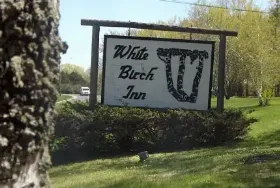 Photograph of White Birch Inn, Sturgeon Bay