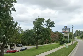 Photograph of Chateau Royale Inn, Lake Geneva
