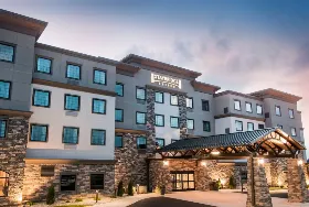 Photograph of Staybridge Suites, Lake Delton