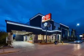 Photograph of Best Western Woods View Inn, Milwaukee