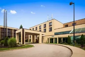 Photograph of Best Western East Towne Suites, Madison