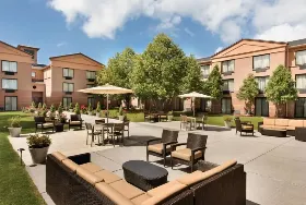 Photograph of Doubletree Hotel, Brookfield