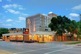 Photograph of DoubleTree by Hilton, Madison