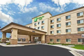 Photograph of Holiday Inn & Suites, Green Bay