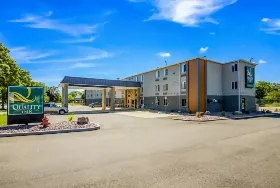Photograph of Quality Inn, 