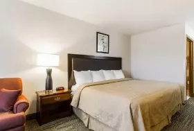Photograph of Quality Inn, Stoughton