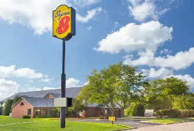 Photograph of Super 8, Dodgeville