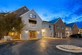 Photograph of Best Western Quiet House And Suites, Dodgeville