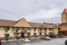 Photograph of Rodeway Inn, Madison