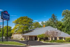 Photograph of Americinn, Delafield