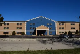 Photograph of LQ Inn Milwaukee Glendale - Town Ctr Area, 