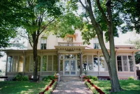 Photograph of Spring Lake Inn, Prairie Du Chien