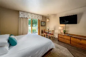 Photograph of Somerset Inn & Suites, Ephraim